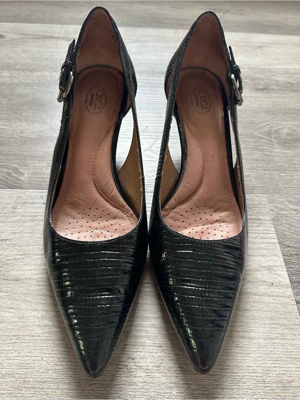 Circa Joan & David Calla Lilly Patent Croc Black Leather Buckle Kitten Heels